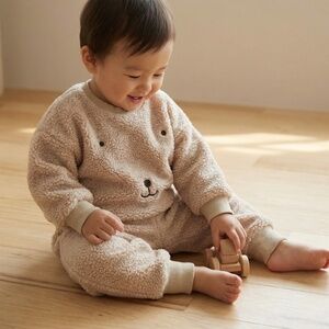 Toddler 2-piece cozy fleece sweater and pants set (12M)